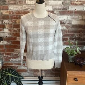 Banana Republic White and Beige Check Knit Sweater Size S